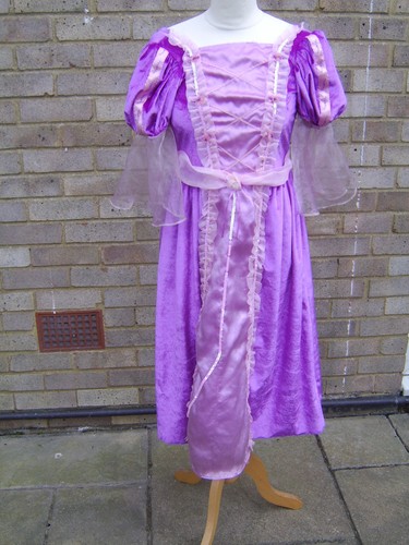 Disney store rapunzel - disney,