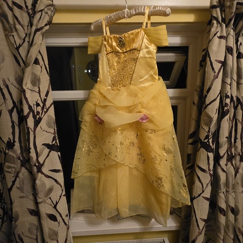 Official disney princess belle - official,