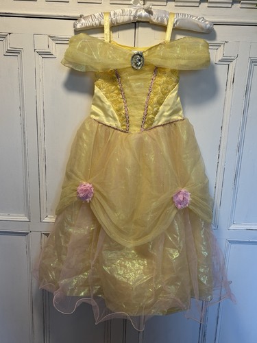 Disney store princess belle - disney,