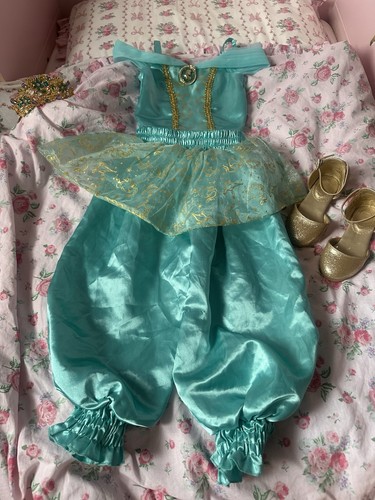 Disney store princess jasmine - disney,