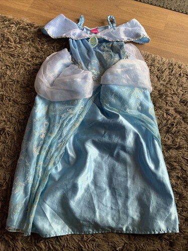 Princesses dress - princesses, up
